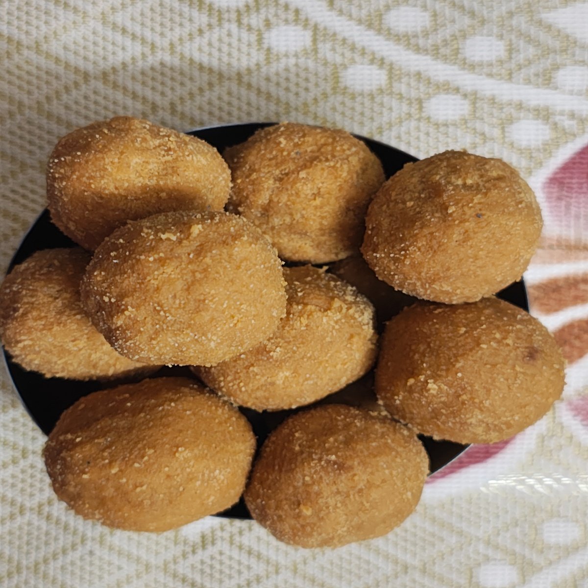 Sunnundalu with Jaggery