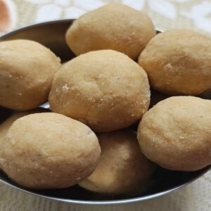 Sunnundalu with sugar
